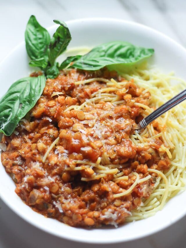 Homemade Red Lentil Bolognese (With Fresh Tomatoes!)