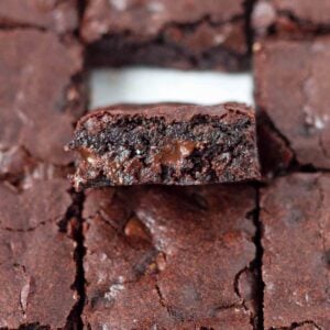 close up shoot of vegan brownies