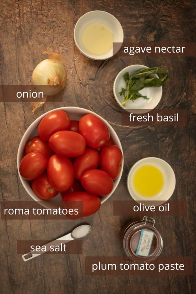 picture of ingredients for homemade tomato sauce
